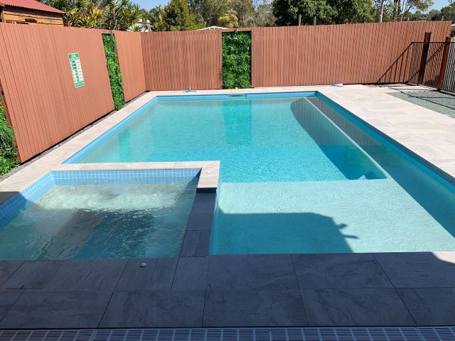 Pool & Spa